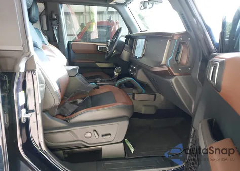 2021 Ford Bronco Outer Banks z USA, uszkodzony, nr VIN 1FMEE5DP2MLA89419